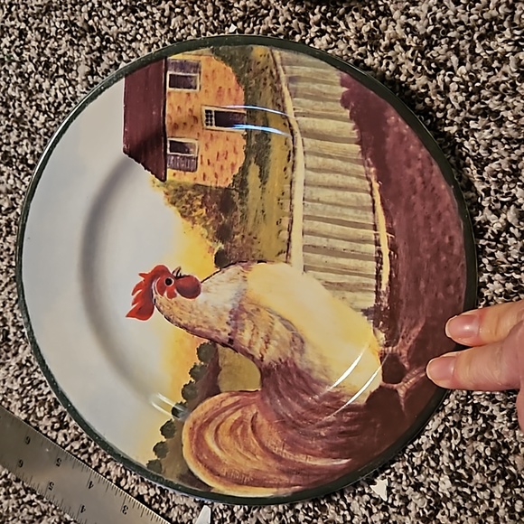 Block by Gear Country Farm Roster 8 inch plates set of 2 - Picture 3 of 5